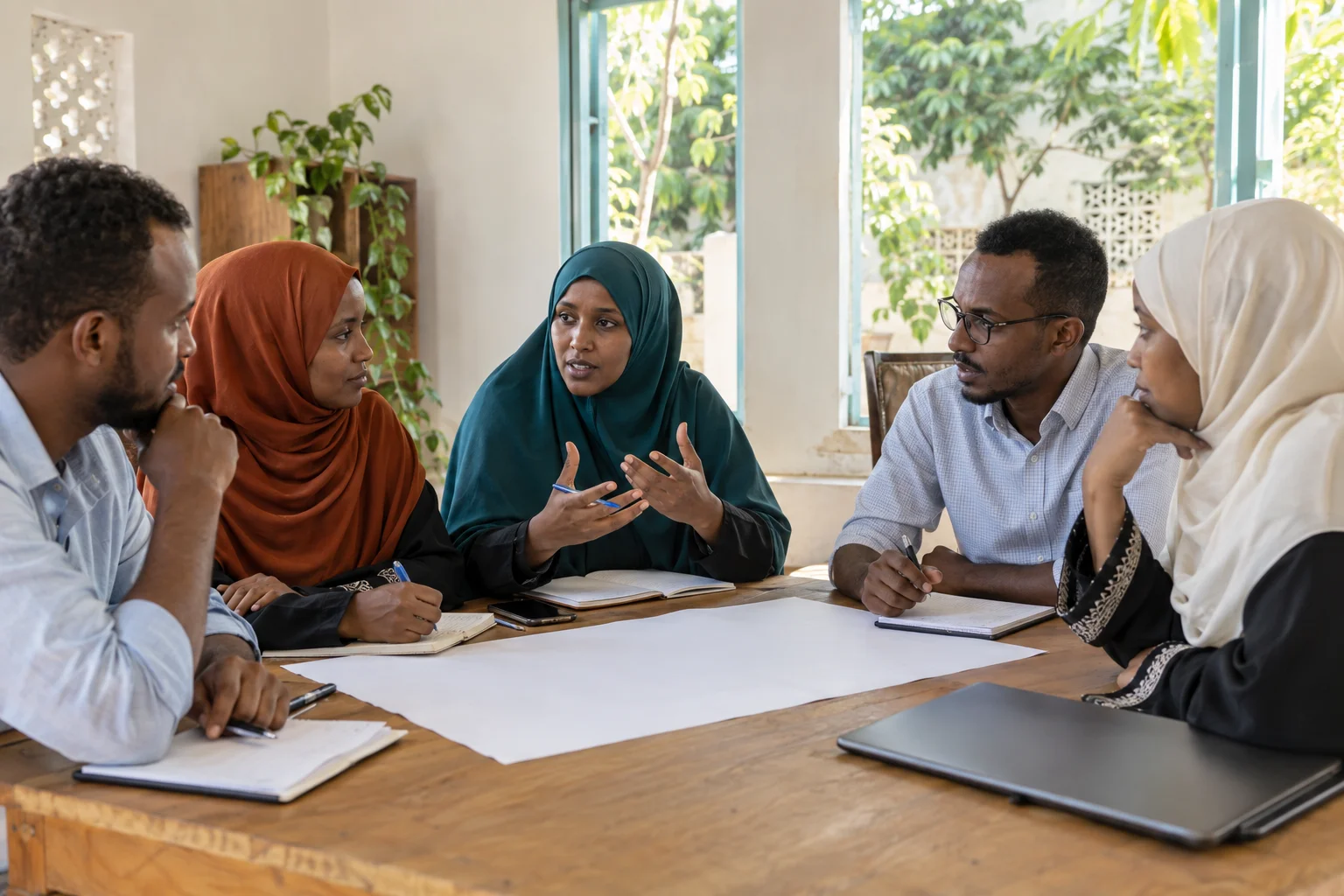 Somali civil-society organizers planning together.